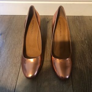 NEW never worn Martha Davis Bronze wedge pumps. Size 38 (7.5)